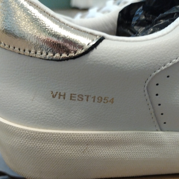 Vintage Havana Cream and Gold Women's Shoes - Picture 15 of 16